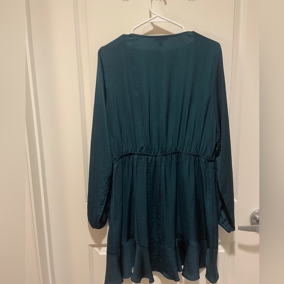 COPY - Express Emerald Green Wrap Dress Size Large - Picture 4 of 4